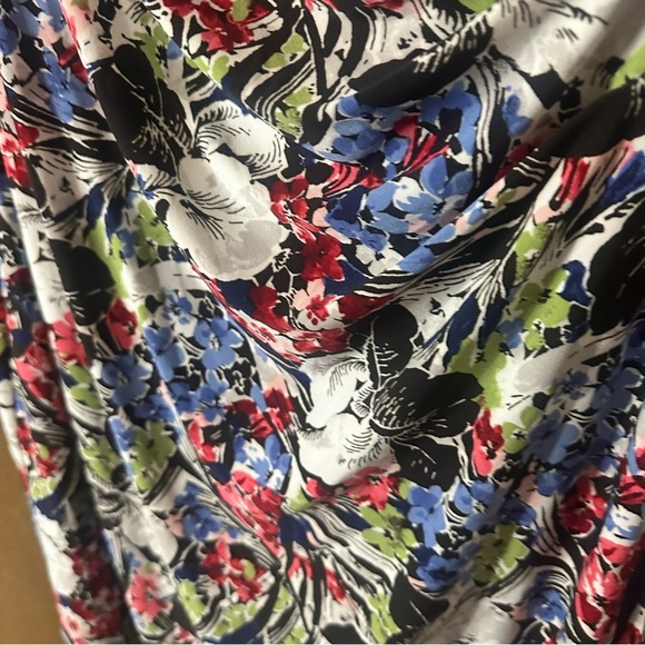 Lauren Ralph Lauren Floral Jersey Flutter-Sleeve Surplice Dress Lined Size 8 - Picture 8 of 15